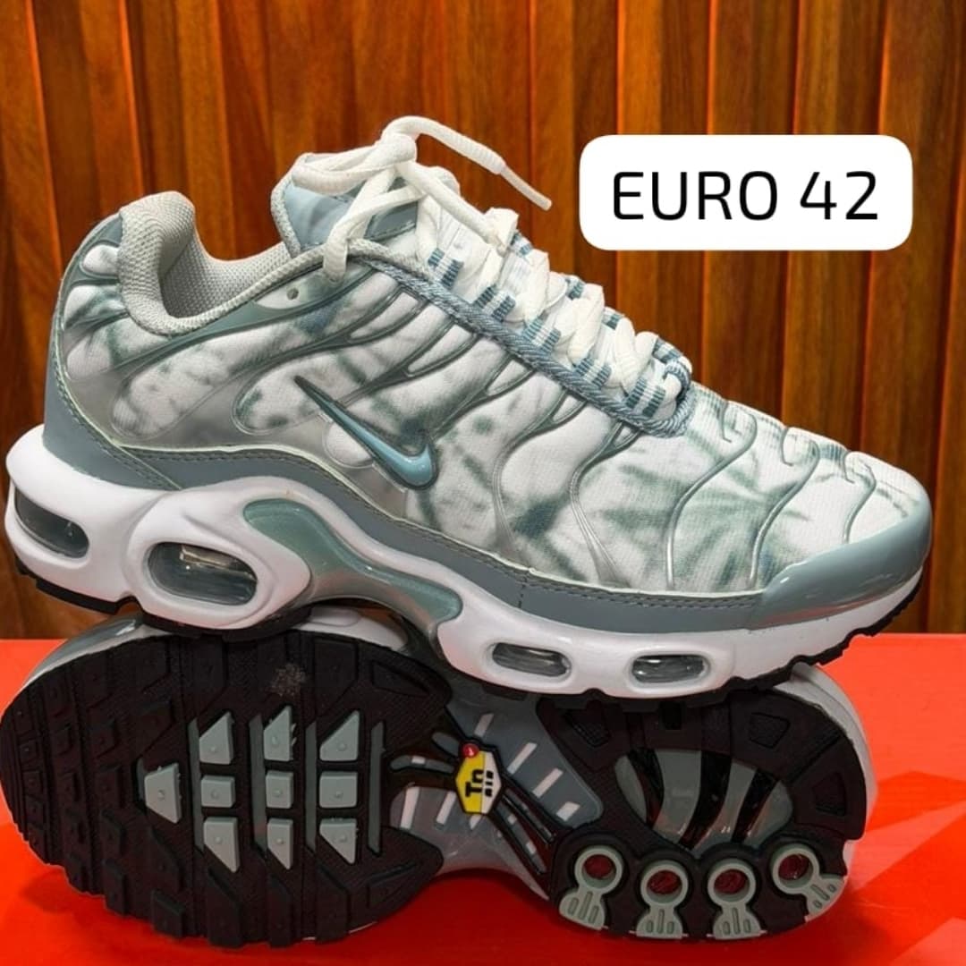 nike tn euro 42 — talla Euro 42 — MAROB Popayán