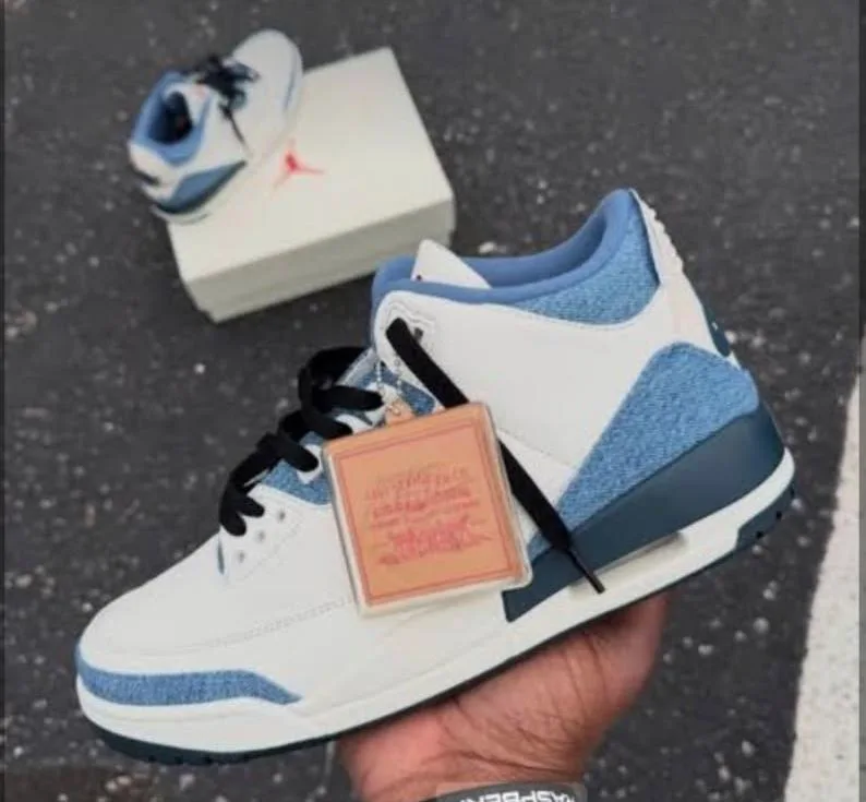 NIKE JORDAN R3 EURO 42 — talla Euro 42 — MAROB Popayán