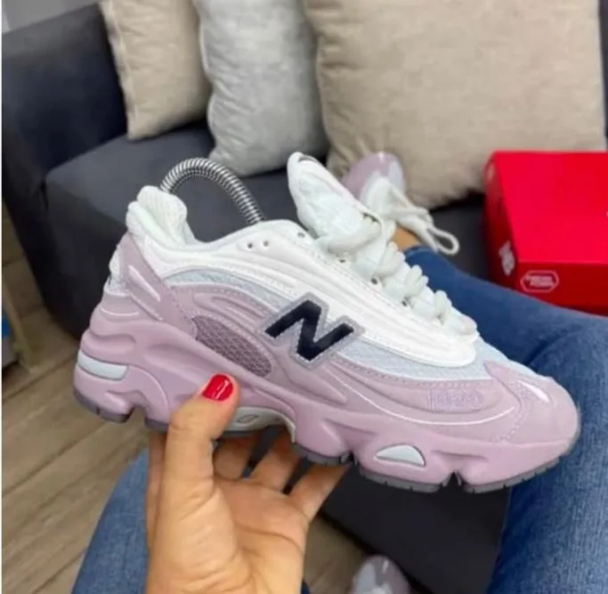NEW BALANCE 1000 EURO 39 — talla Euro 39 — MAROB Popayán