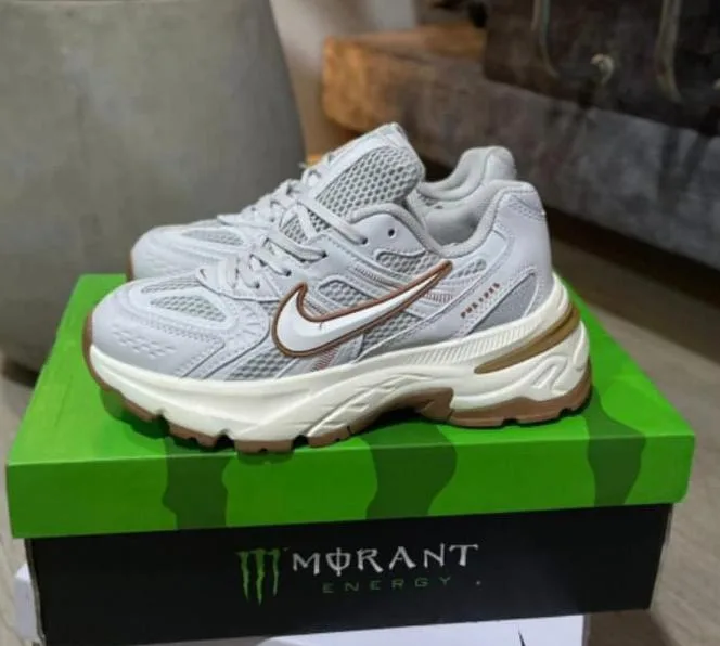 NIKE V2K EURO 36-a — talla Euro 36 — MAROB Popayán