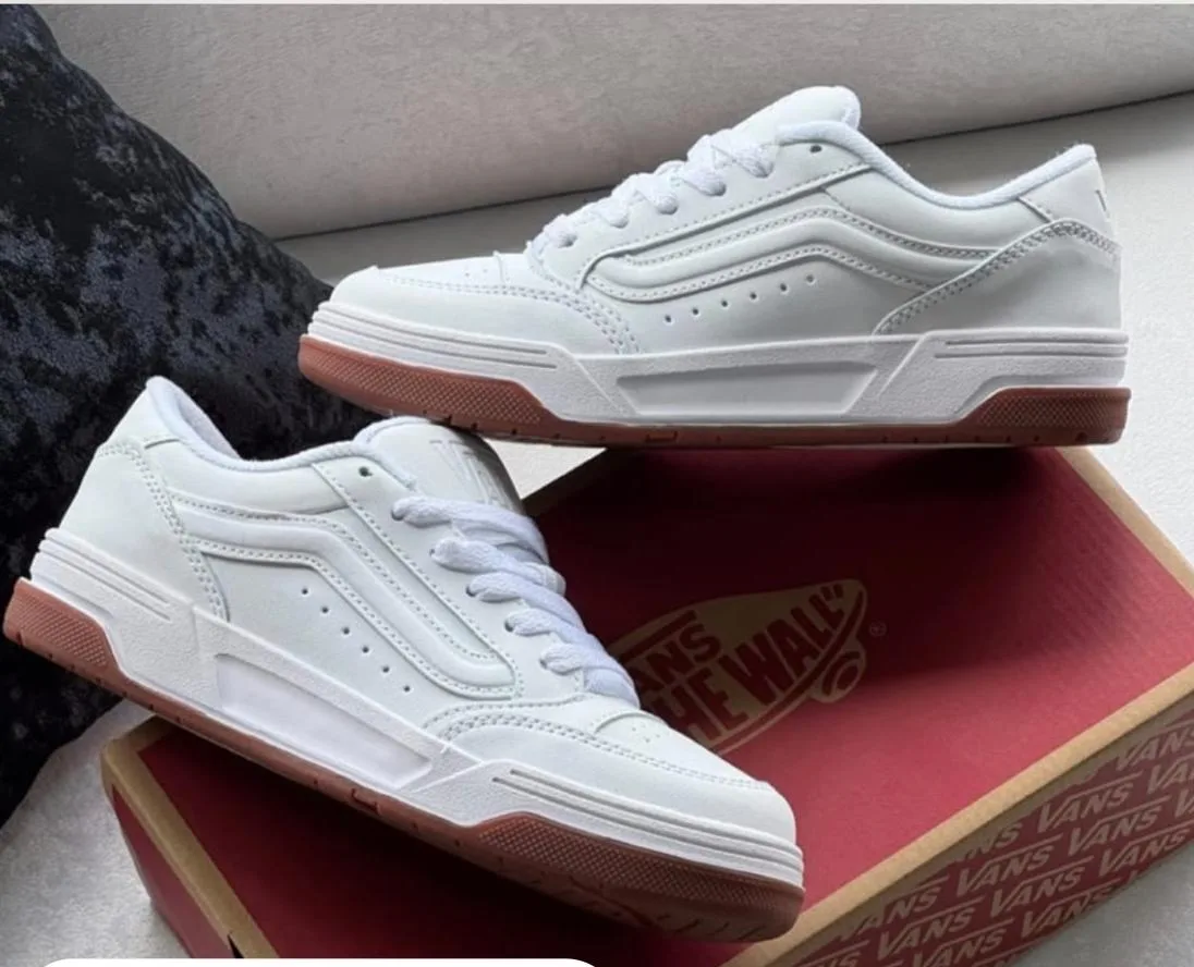 VANS HYLANE EURO 39F — talla Euro 39 — MAROB Popayán