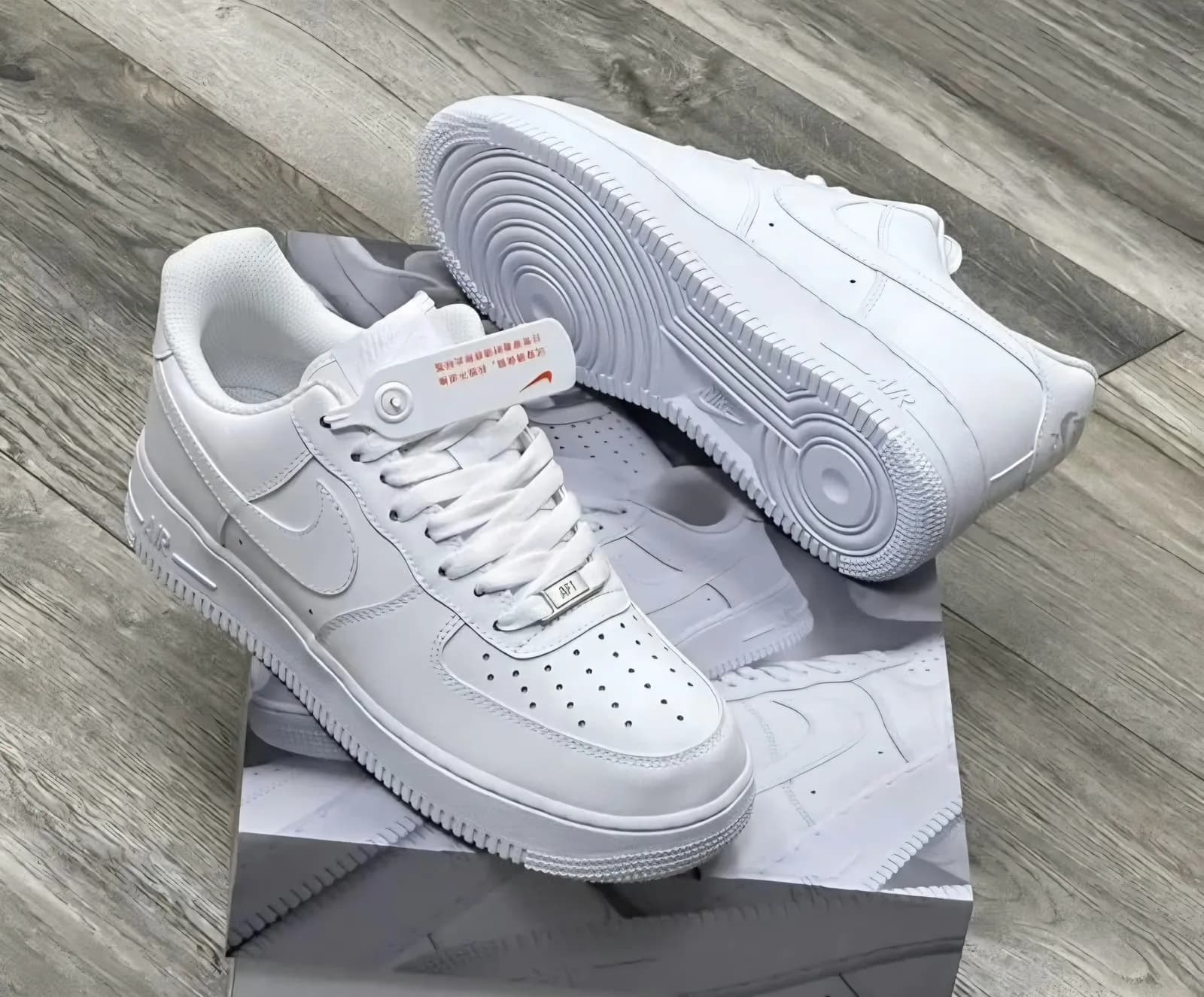 NIKE AF1 1.1 EURO 42H — talla Euro 42 — MAROB Popayán