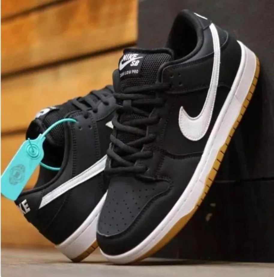 NIKE SB DUNK LOW EURO 42 — talla Euro 42 — MAROB Popayán