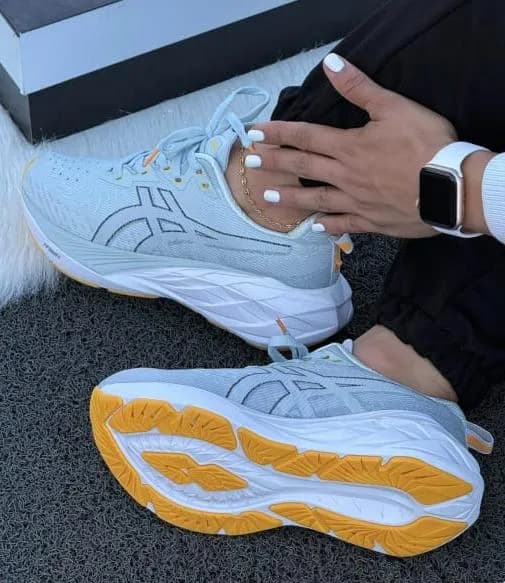 ASICS NOVABLAST EURO 40a — talla Euro 40 — MAROB Popayán