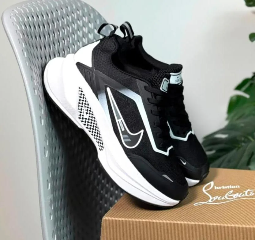 NIKE AIR MAX EURO 40T — talla Euro 40 — MAROB Popayán