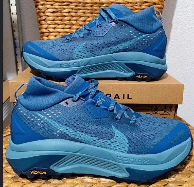 NIKE ZEGAMA TRAIL EURO 39 — talla Euro 39 — MAROB Popayán