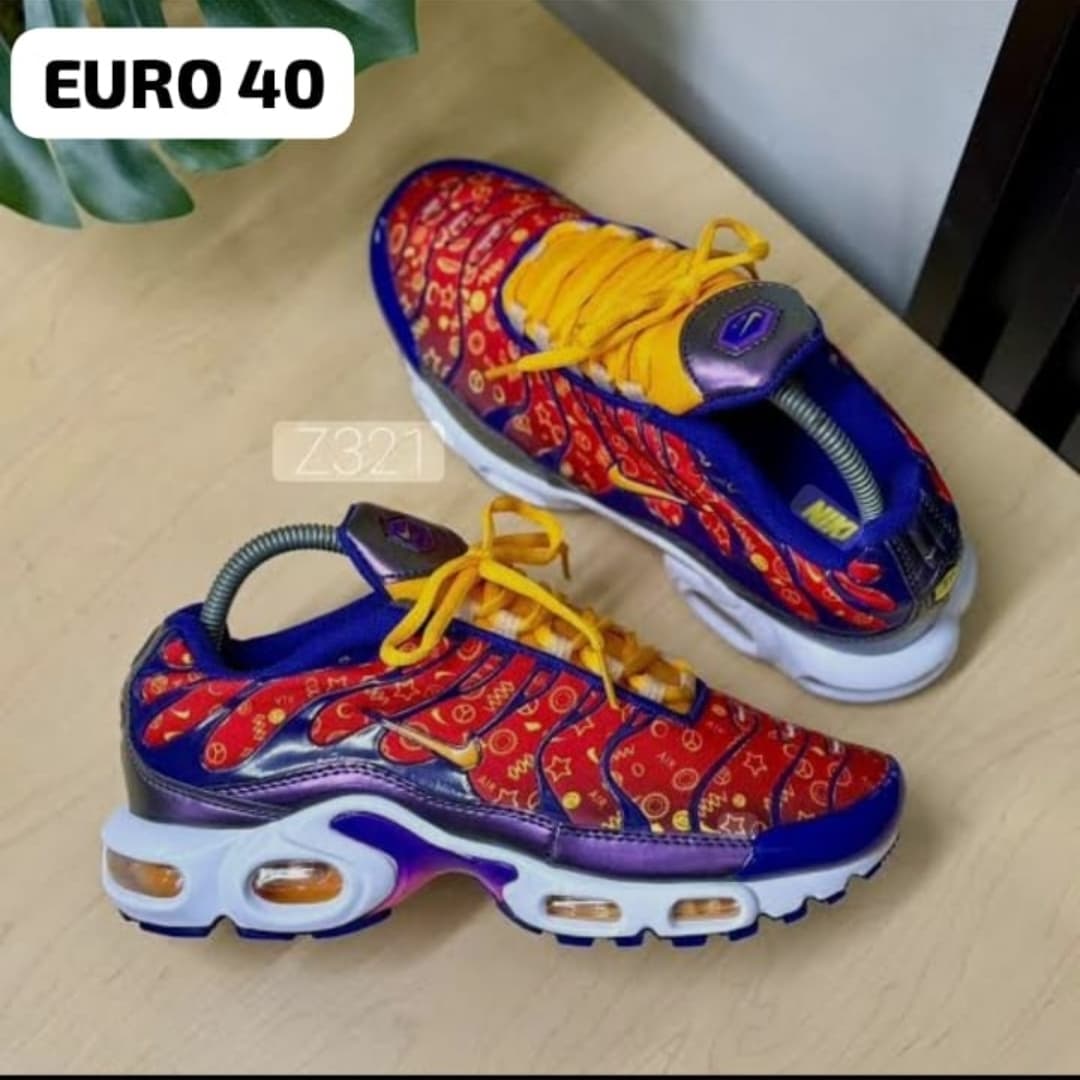 nike tn mango — talla Euro 40 — MAROB Popayán