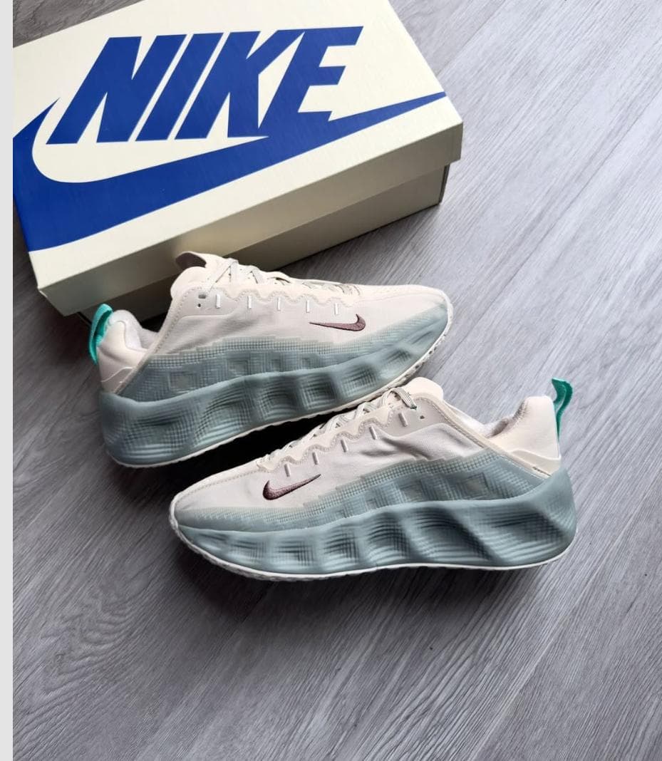 NIKE AVA ROVER — talla Euro 36 — MAROB Popayán