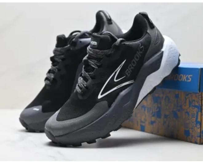 BROOKS CALDERE — talla Euro 40 — MAROB Popayán
