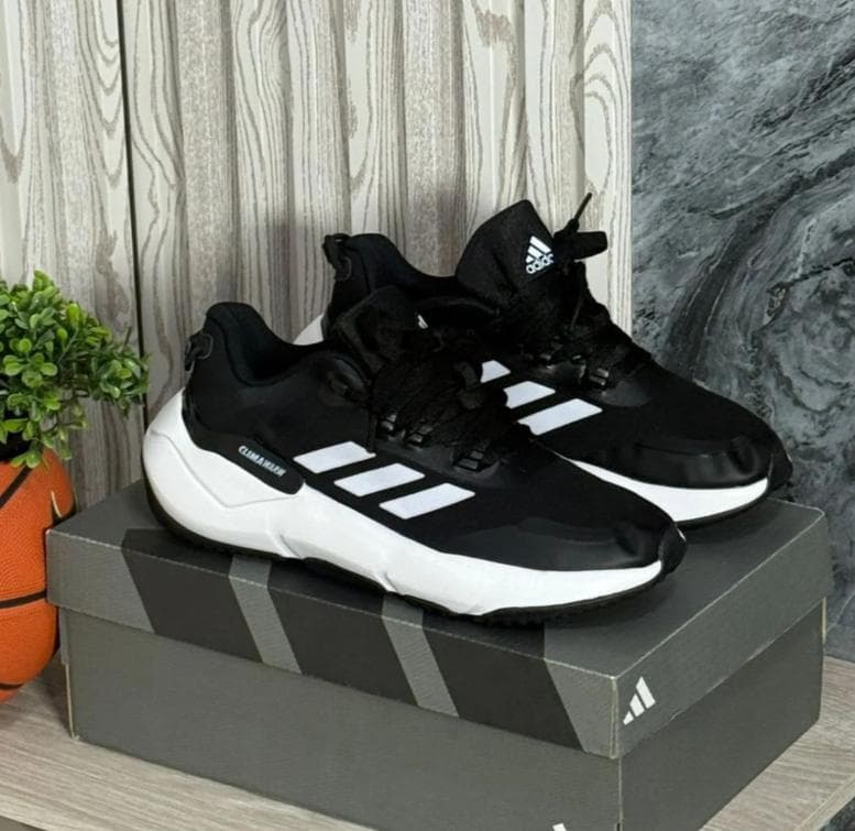 ADIDAS CLIMA WAR euro 40 — talla Euro 40 — MAROB Popayán