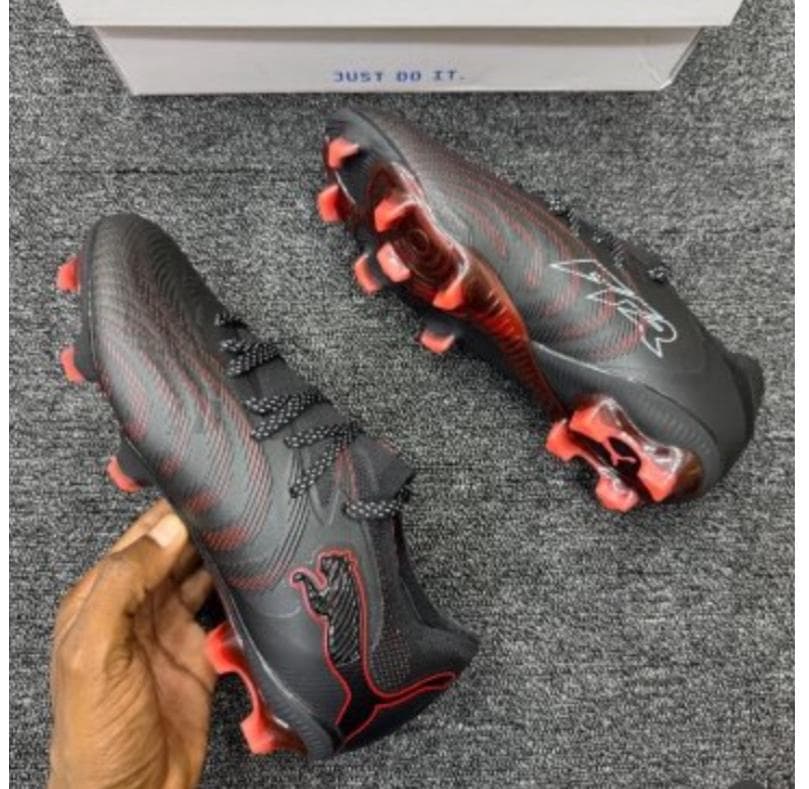 PUMA FUTURE 9 — talla Euro 43 — MAROB Popayán