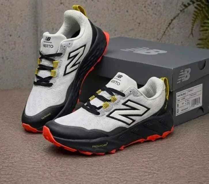 NEW BALANCE FRESH FOAM EURO 43 — talla Euro 43 — MAROB Popayán