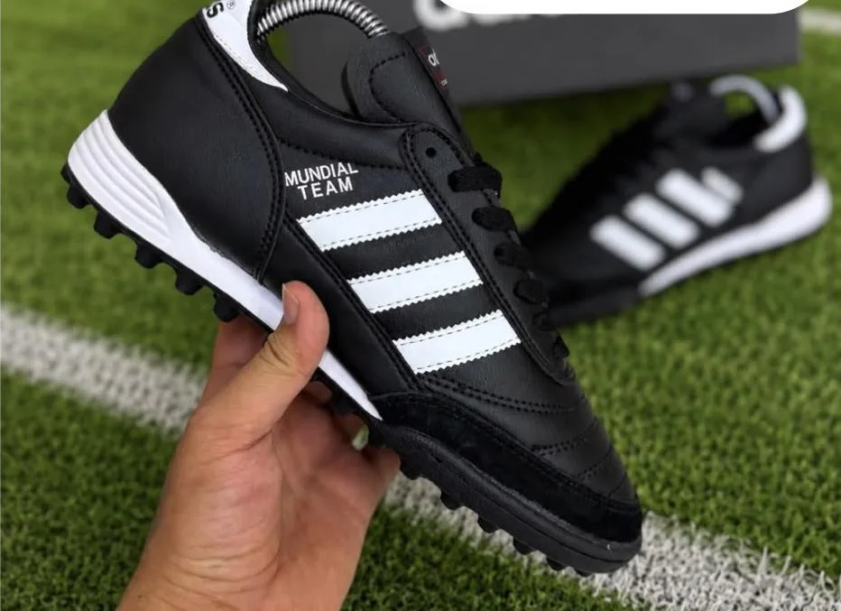 ADIDAS COPA MUNDIAL EURO 41-B — talla Euro 41 — MAROB Popayán