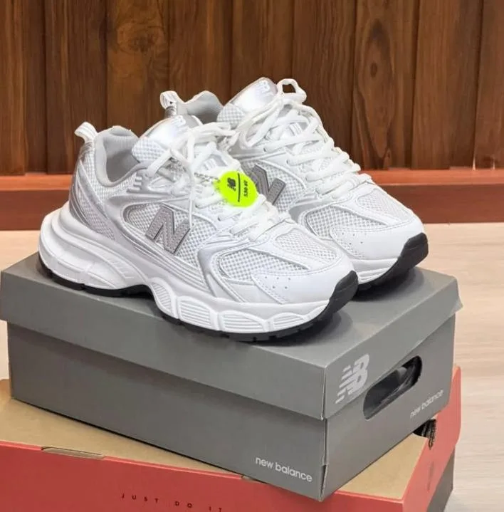 NEW BALANCE 530 P2 — talla Euro 36 — MAROB Popayán