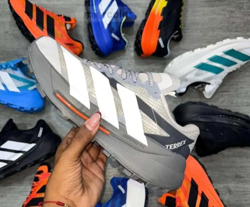 ADIDAS TERREX EURO 41r — talla Euro 41 — MAROB Popayán