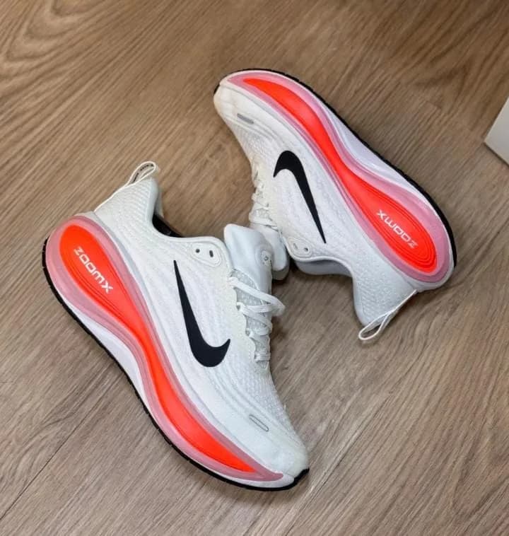 NIKE VOMERO PLUS EURO 38f — talla Euro 38 — MAROB Popayán
