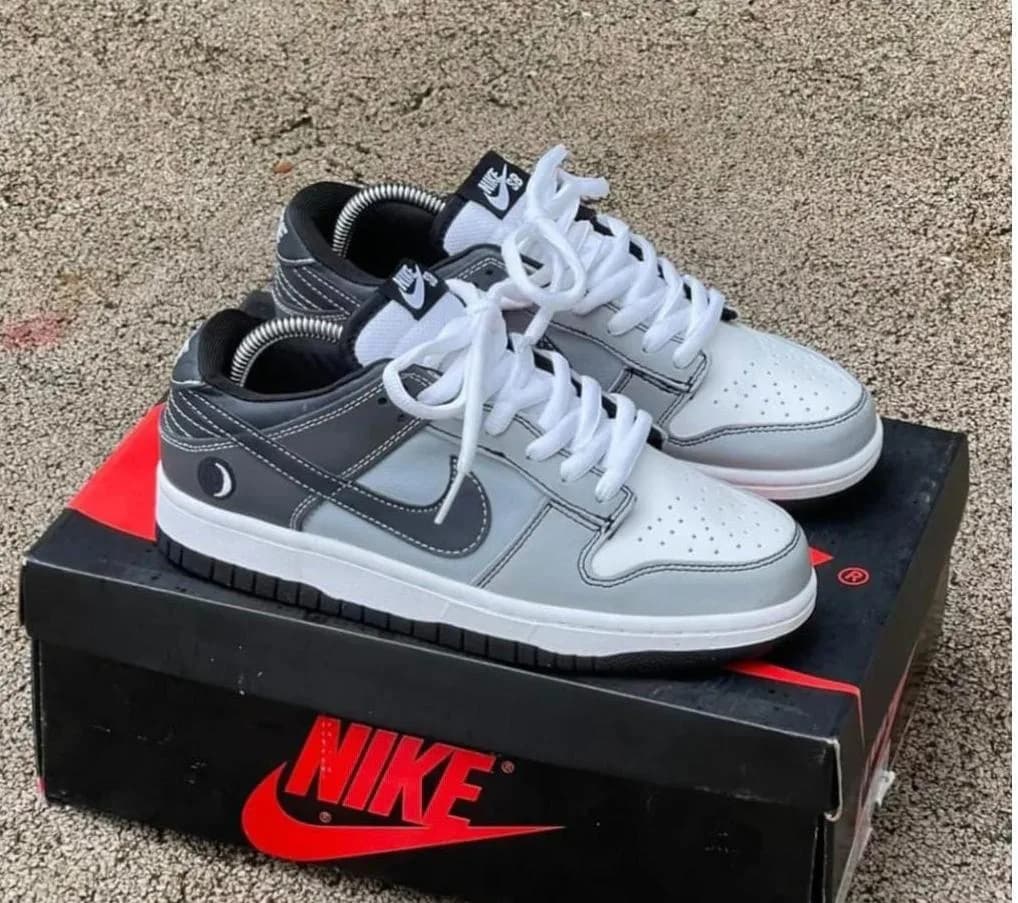NIKE SB DUNK ECLIPSE EURO 44 — talla Euro 44 — MAROB Popayán