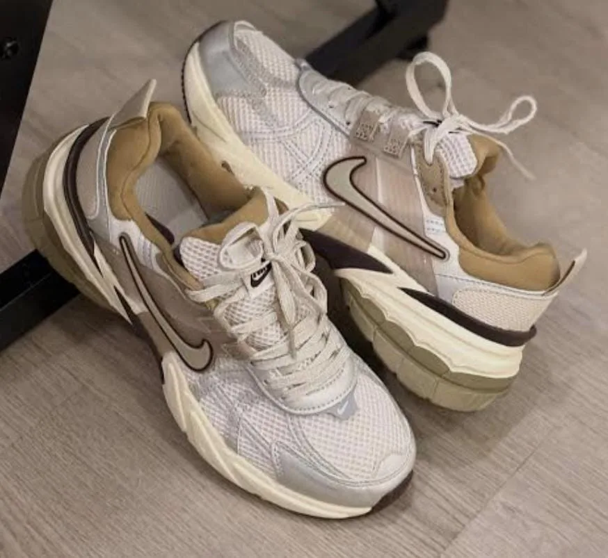 NIKE V2K EURO 37Ca — talla Euro 37 — MAROB Popayán
