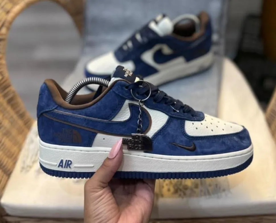 NIKE AF1 NORTH FACE EURO 42AZ — talla Euro 42 — MAROB Popayán