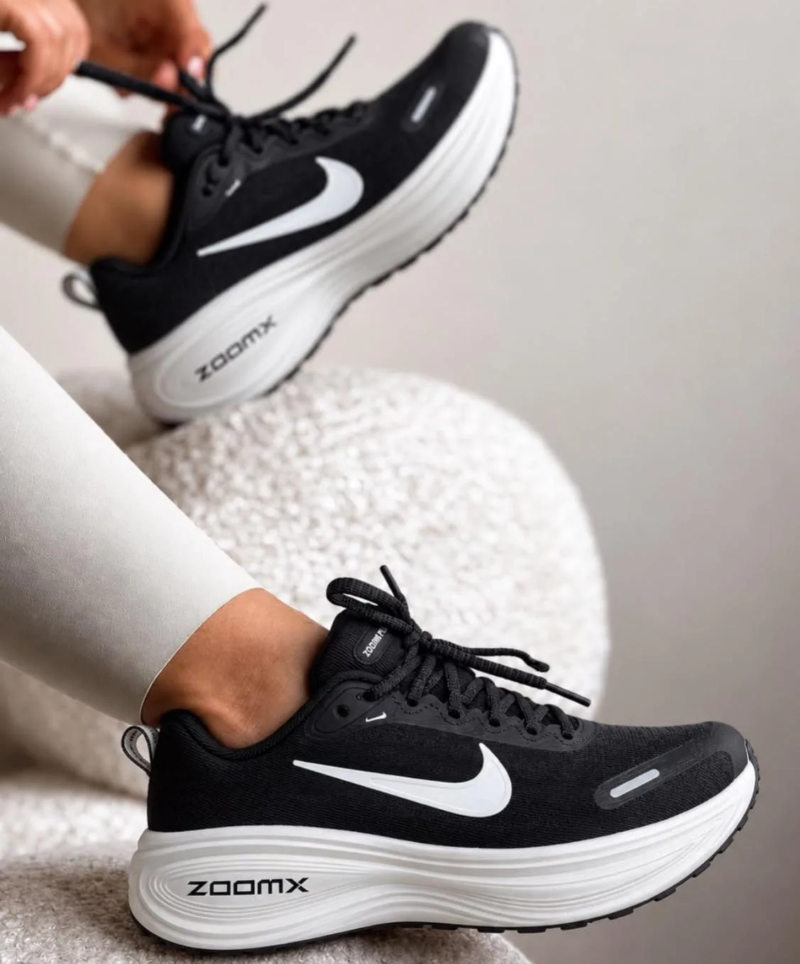 NIKE VOMERO PLUS EURO 36nn — talla Euro 36 — MAROB Popayán