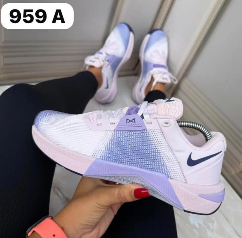 NIKE METCON EURO 38li — talla Euro 38 — MAROB Popayán