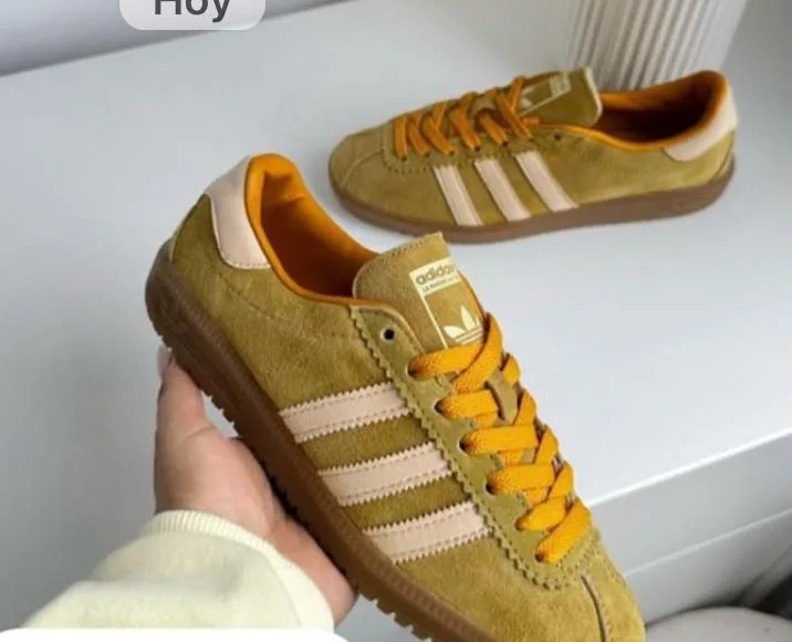ADIDAS BERMUDA EURO 38 — talla Euro 38 — MAROB Popayán