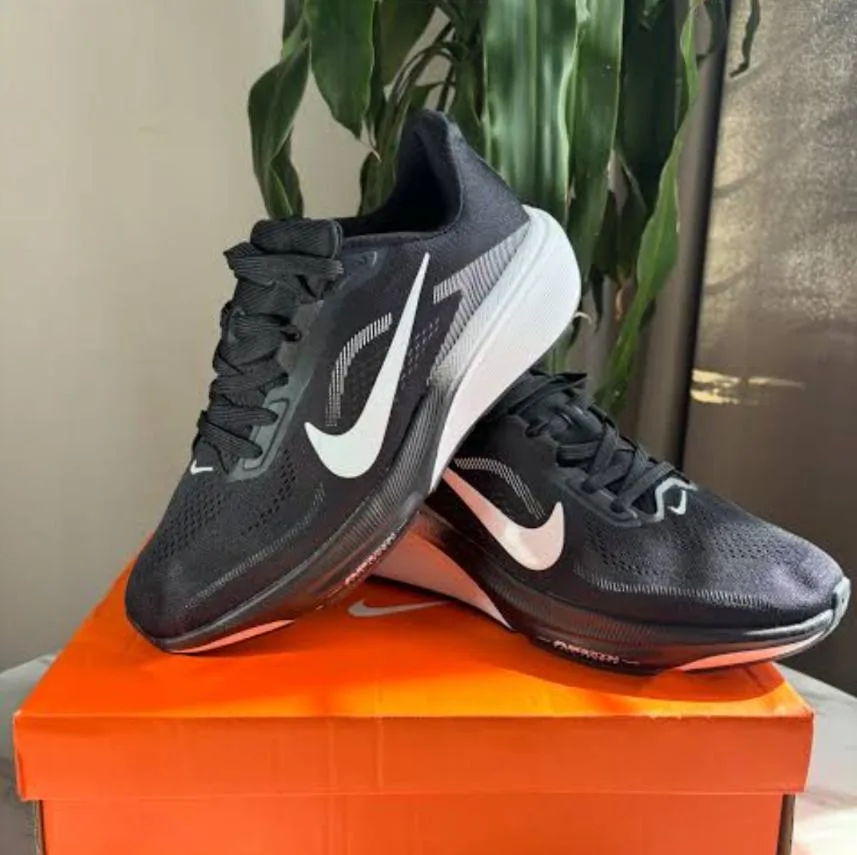 NIKE ZOOM PEGASUS EURO 41 — talla Euro 41 — MAROB Popayán