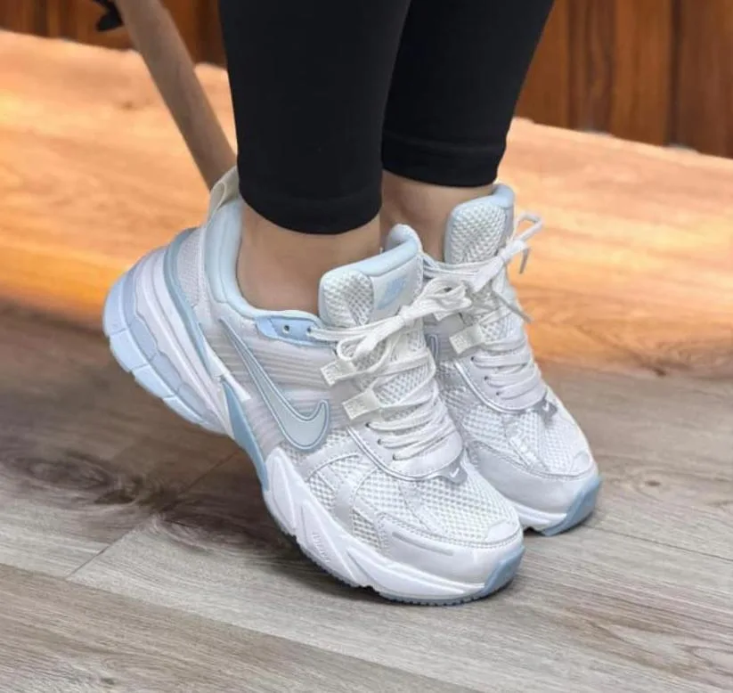 NIKE V2K EURO 38A — talla Euro 38 — MAROB Popayán