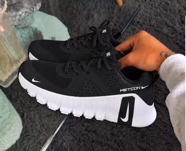 NIKE FREE METCON EURO 37 — talla Euro 37 — MAROB Popayán