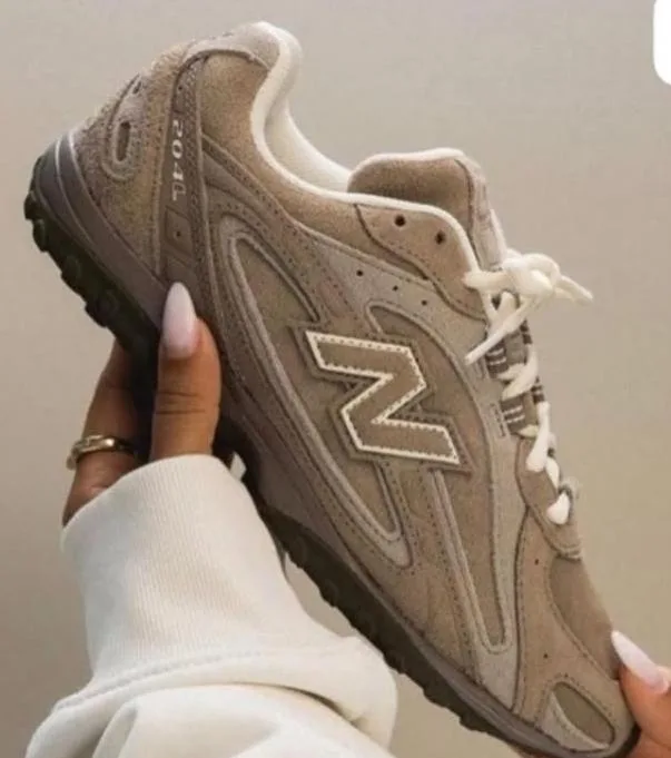 NEW BALANCE 204 EURO 37 — talla Euro 37 — MAROB Popayán