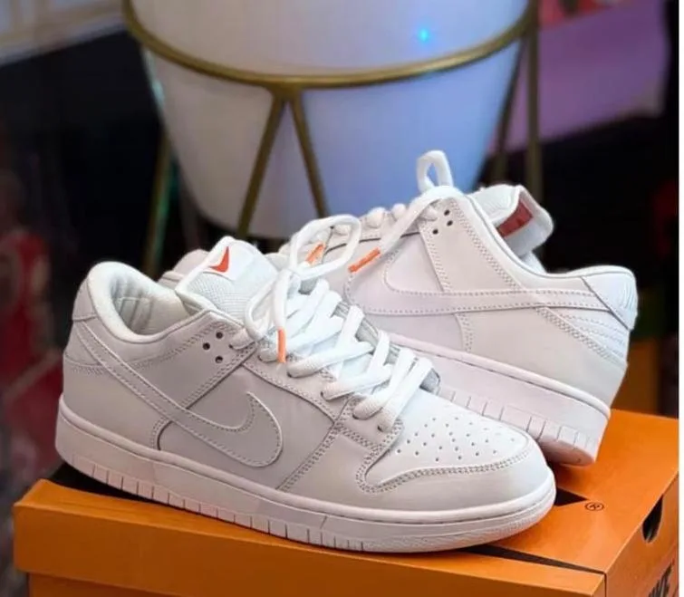 NIKE SB DUNK LOW EURO 39M — talla Euro 39 — MAROB Popayán