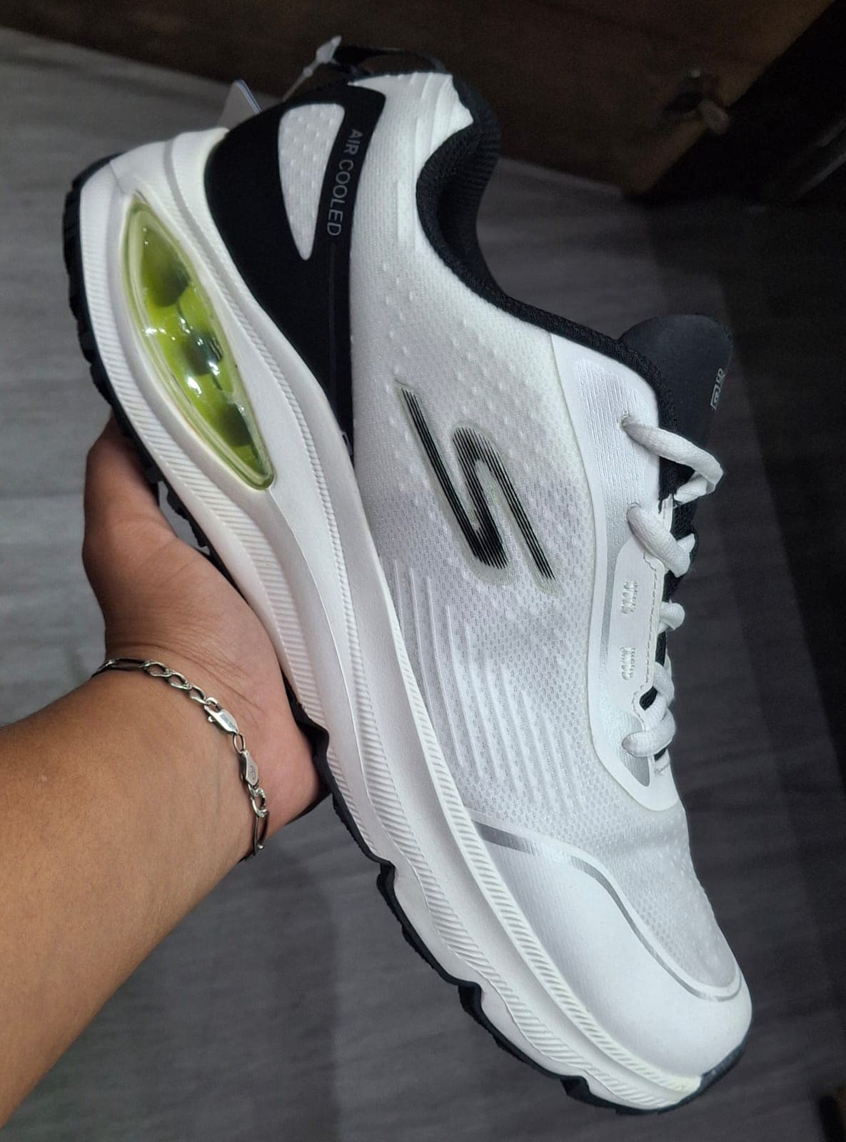 SKECHERS GO RUN — talla Euro 44 — MAROB Popayán
