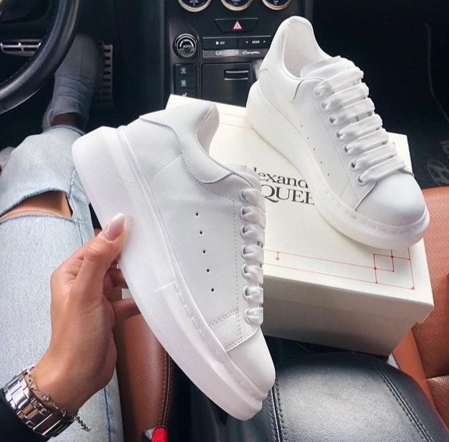 ALEXANDER MCQUEEN — talla Euro 42 — MAROB Popayán