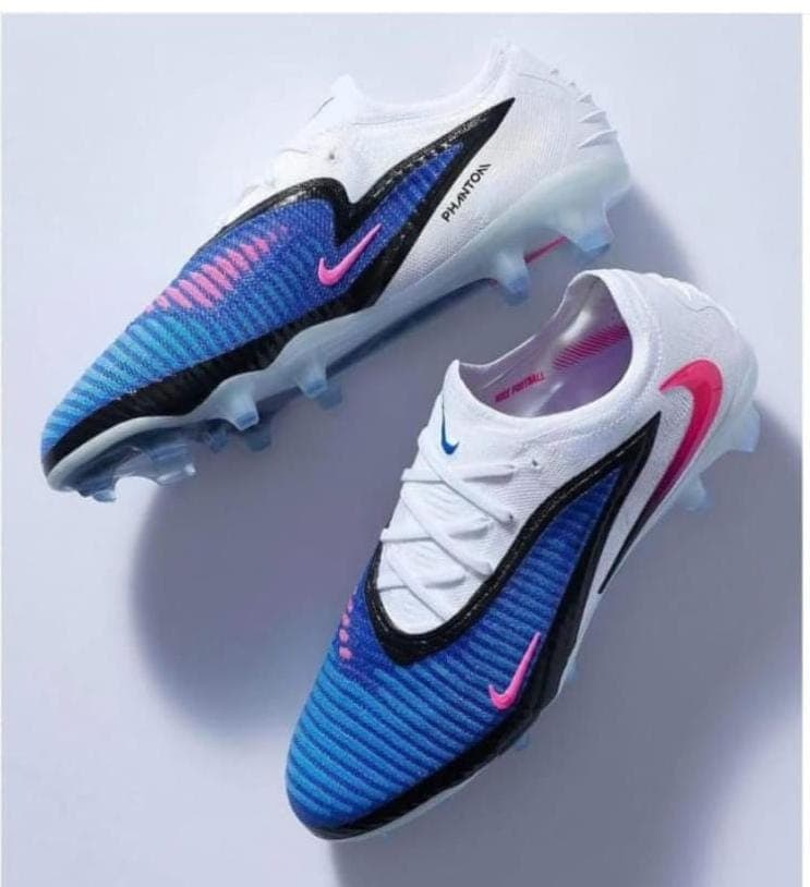 GUAYO NIKE PHANTOM — talla Euro 43 — MAROB Popayán